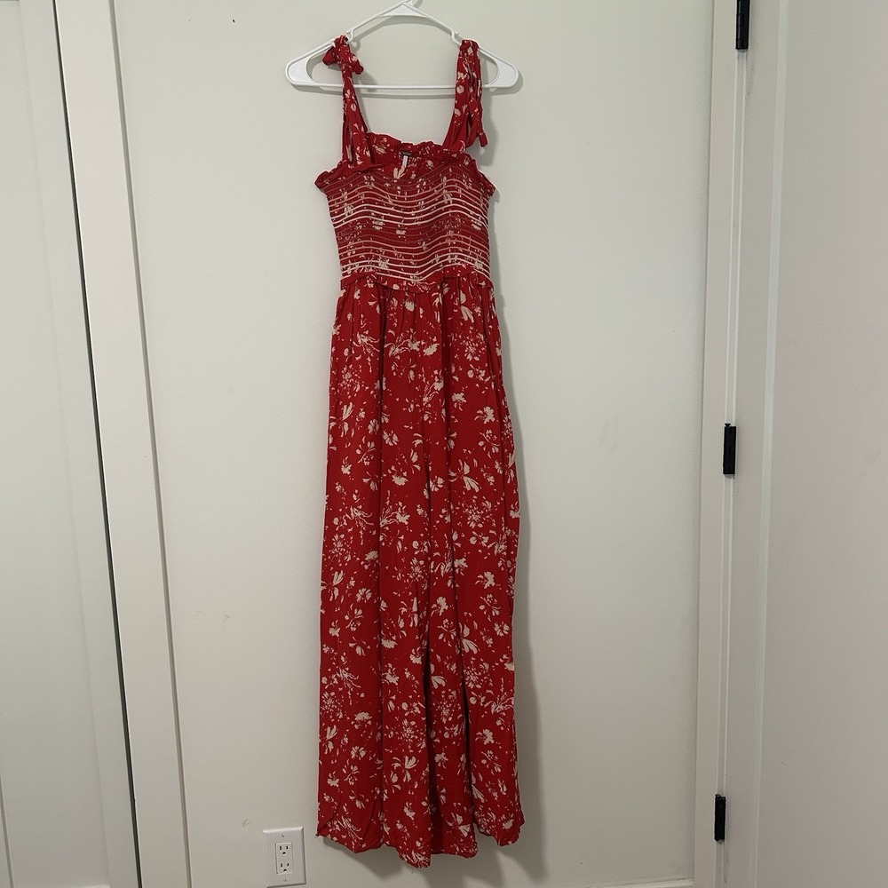 Free People Color My‎ World Wide-leg Jumpsuit XS Smocked Tie Shoulder Red Floral